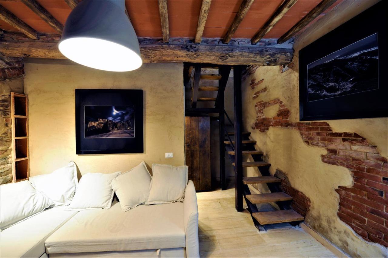 Incantevole Casa Sul Fiume, Relax E Natura Ai Piedi Della Alpi Apuane มาสซา ภายนอก รูปภาพ