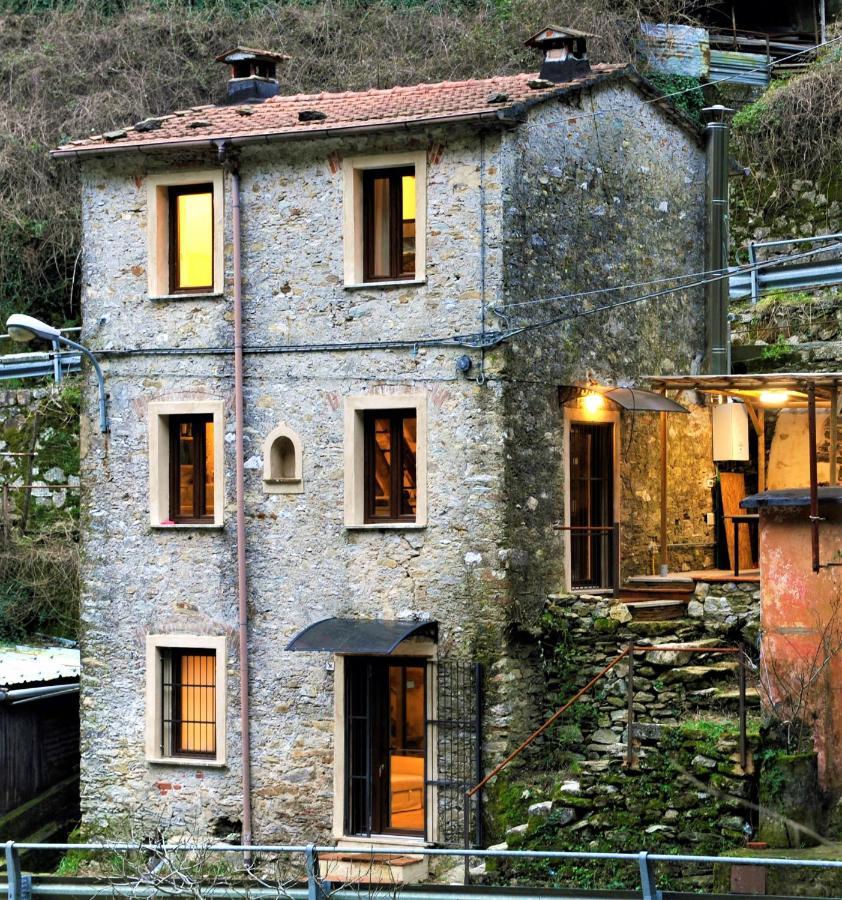 Incantevole Casa Sul Fiume, Relax E Natura Ai Piedi Della Alpi Apuane มาสซา ภายนอก รูปภาพ