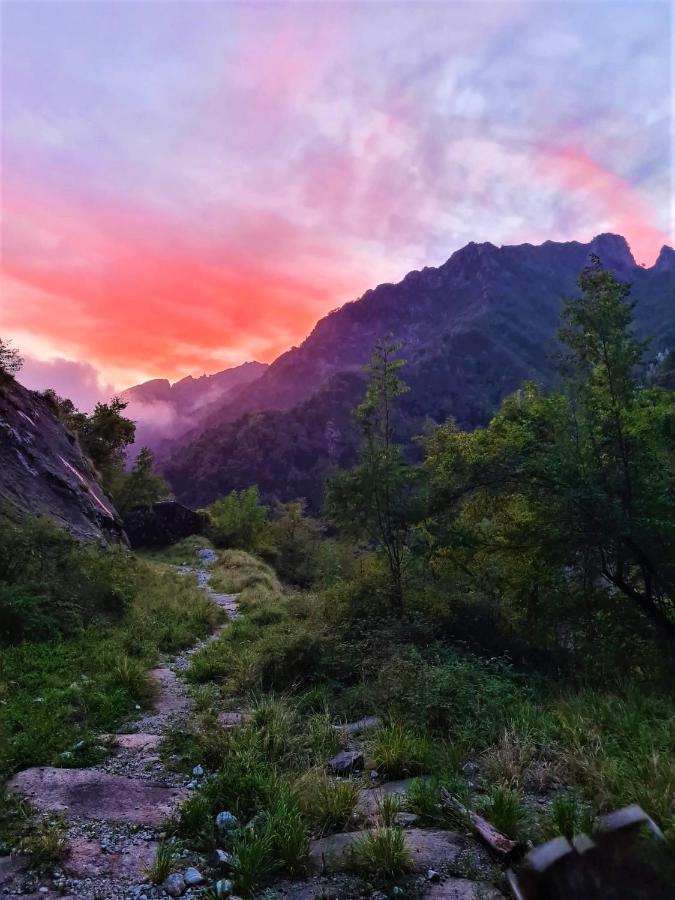 Incantevole Casa Sul Fiume, Relax E Natura Ai Piedi Della Alpi Apuane มาสซา ภายนอก รูปภาพ